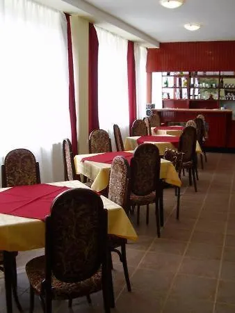 Фото Hotel Lido Мишкольц