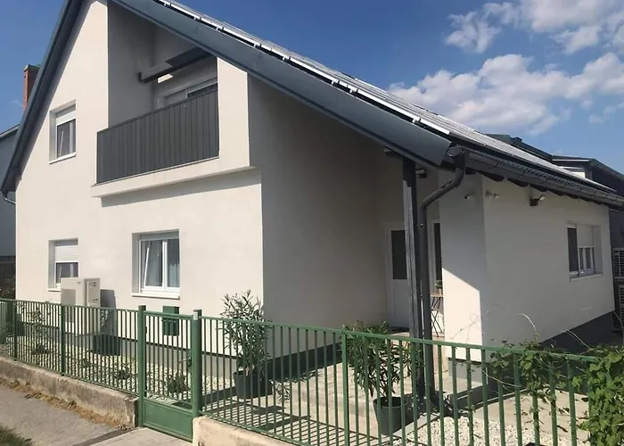 Napos Bakony Vendeghaz 10 Fo Villa Zirc foto