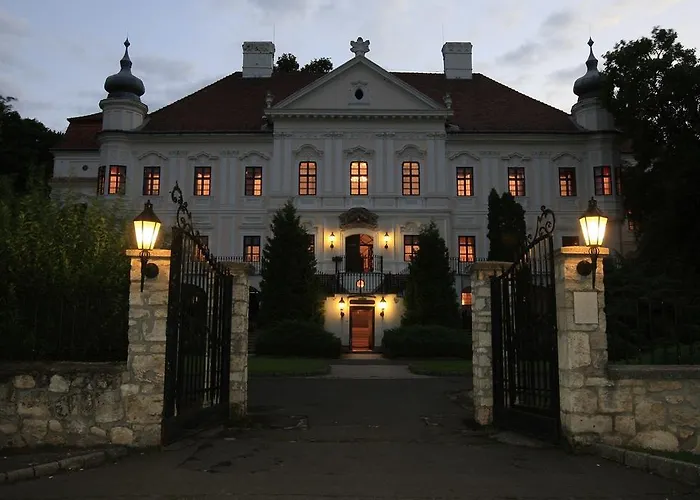 Teleki-Degenfeld Kastelyszallo Szirak photo