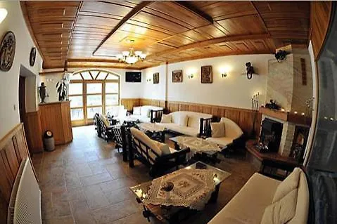 Trojka Hotel Es Panzio Szolnok photo