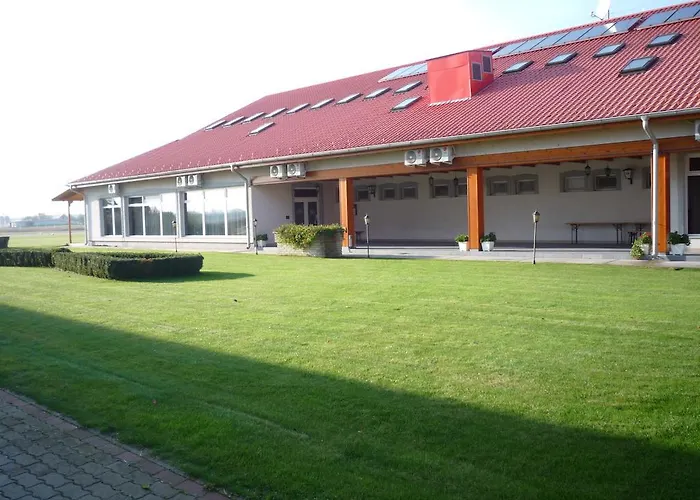 Aero Hotel & Etterem Jakabszallas photo