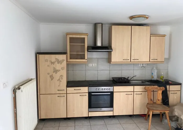 Feel Natural And Relaxed In A 3 Bedroom Apartment In Gyongyosfalu Foto