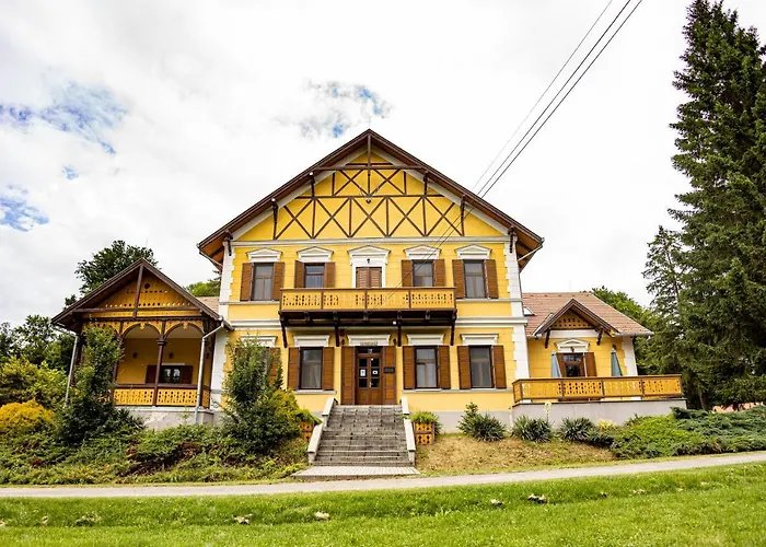 Sasreti Vadaszkastely Almamellek photo