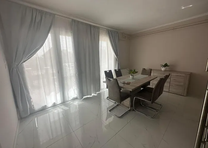 Cserkeszőlő Relax For You Apartmanhaz 아파트 사진