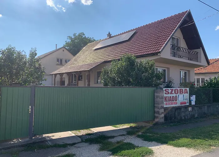 Martin Vendeghaz Apartment Pusztavacs photo