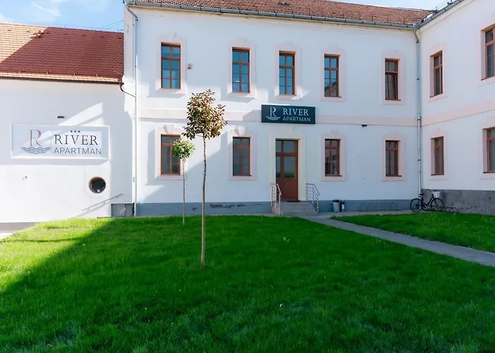 Jászberény River Apartmanhaz תמונה