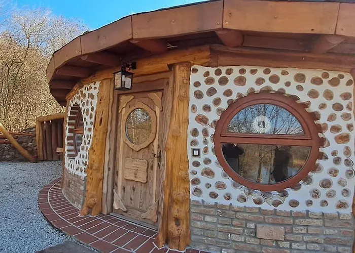 Photo de Villa Oze Hobbithaz à Bárdudvarnok