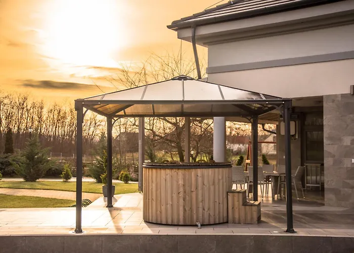 Feher Akac Wellness Vendeghaz Nyiradony-Tamasipuszta foto