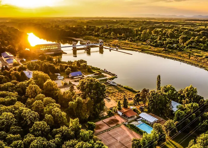 Tisza Garden Park Lejlighedshotel Tiszalok foto