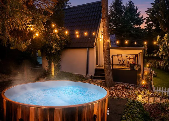 Biatorbágy Hegyi Kucko Vendeghaz - Forest Hideaway With Jacuzzi תמונה