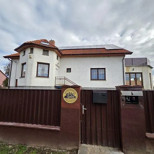 Hipster Vom Malida Kennel & Vendeghaz Apartment Uraiujfalu  photo