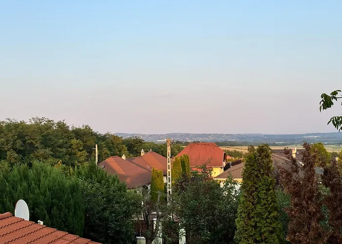 Kis Feszek Vendeghaz Lägenhet Csomad foto