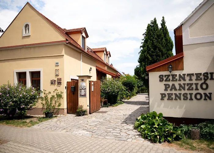Szentesi Panzio Es Kerekparkoelcsoenzo Bed & Breakfast Fertőrákos foto