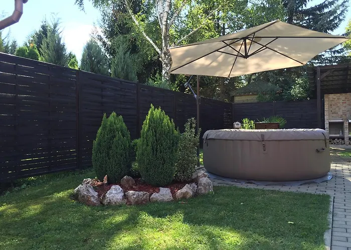 Gunarasi Villa Jacuzzival Dombovar photo