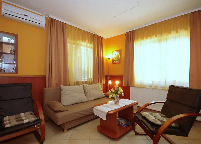 Belvarosi Apartmanhaz Daire Gyula fotoğrafı