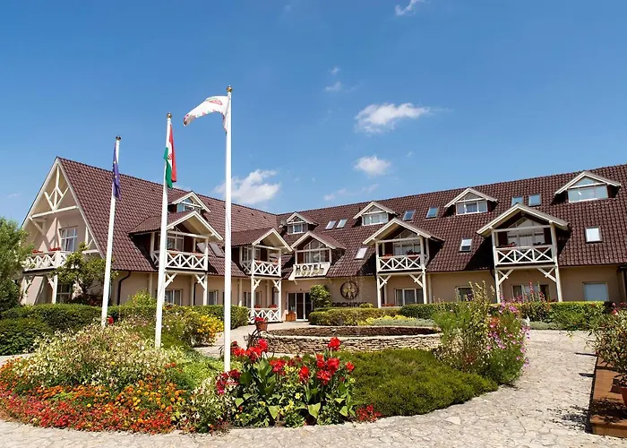 Orchidea Hotel Lipot photo