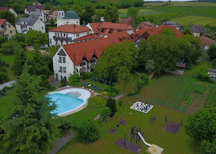 Hasik Hotel Magyarpolany photo